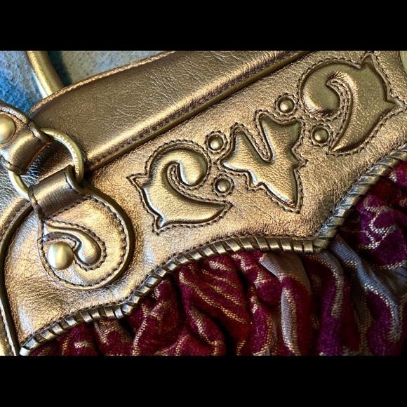 Isabella Fiore Damask Bag - Picture 6 of 13